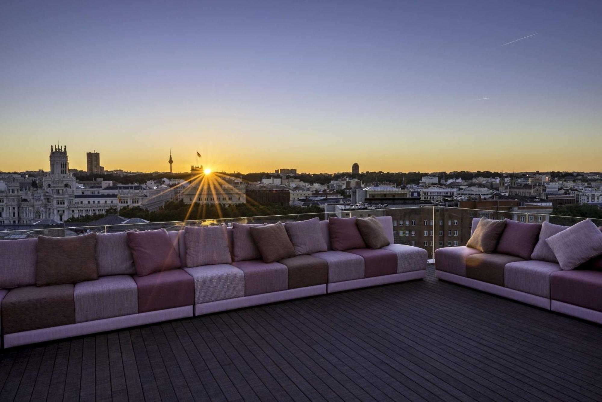 Nh Collection Madrid Suecia Hotel Exterior foto View from the rooftop