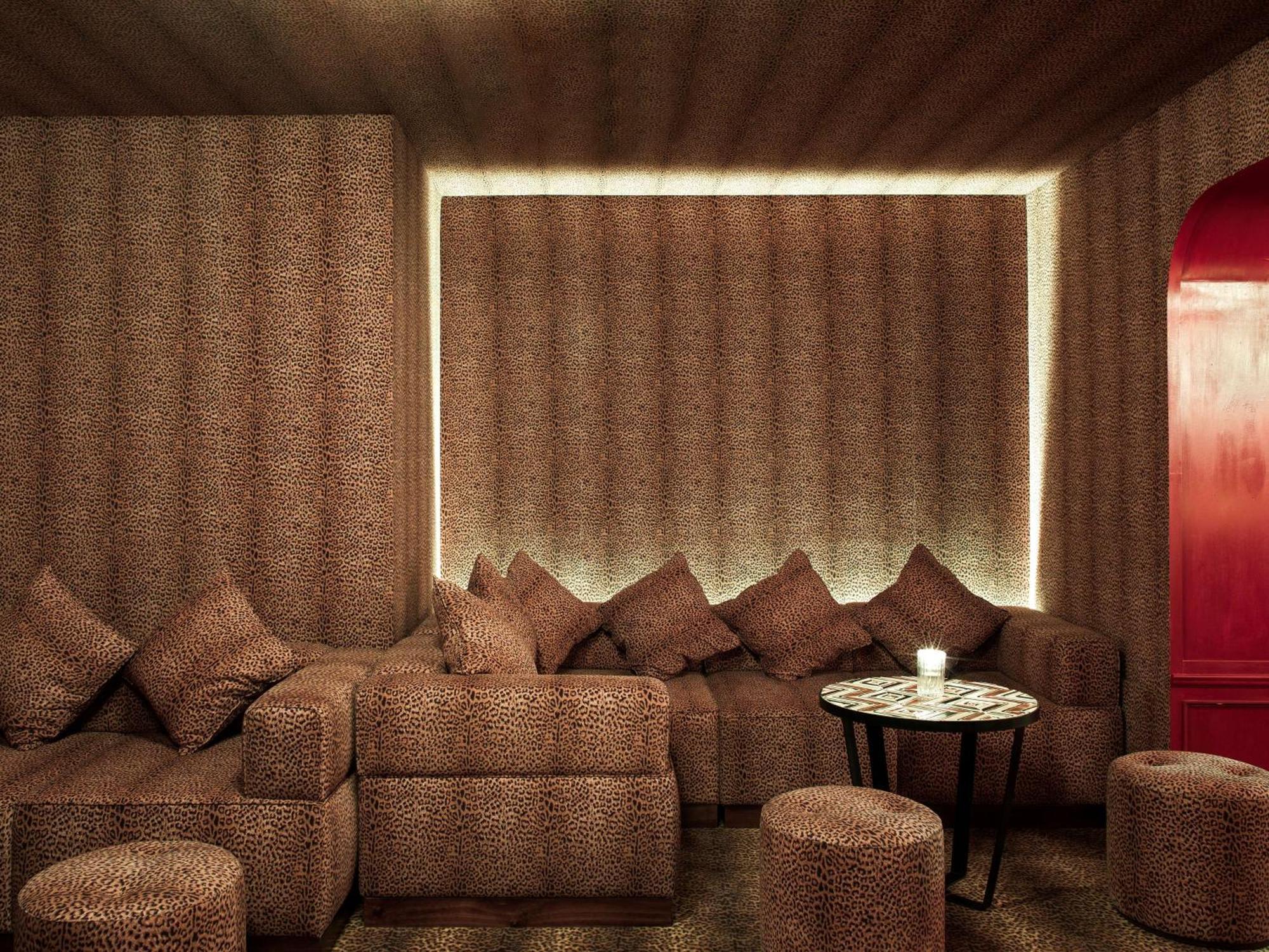 Nh Collection Madrid Suecia Hotel Exterior foto The interior of the restaurant